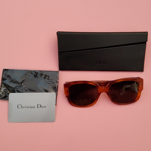 Dior Sunglasses - Picture 2 of 3